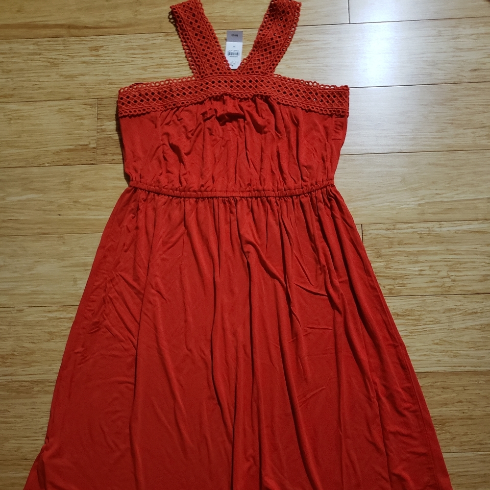 NWT LOFT DRESS with beautiful neckline details